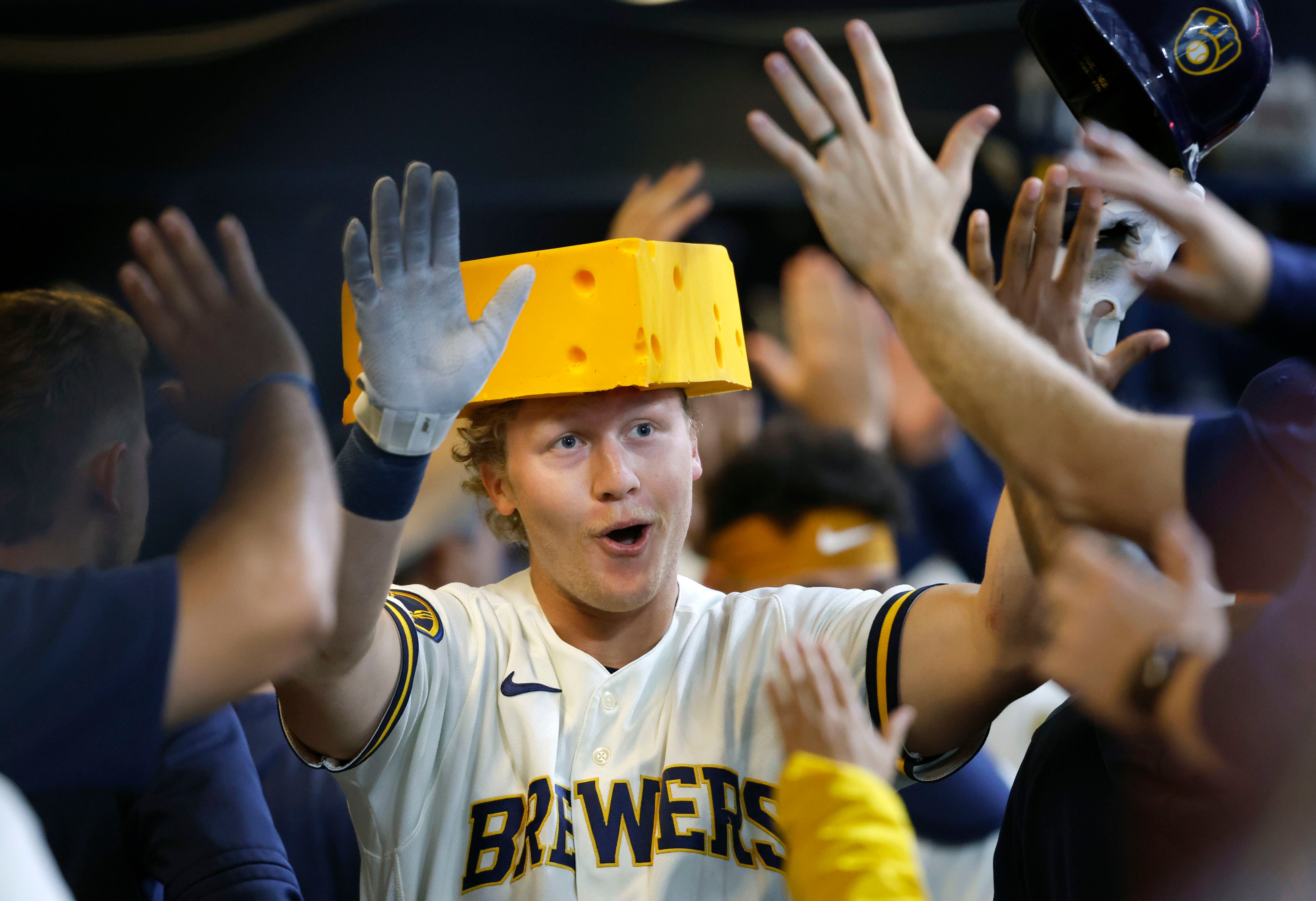 Brewers: Garrett Mitchell Undergoes Shoulder Surgery (2023)