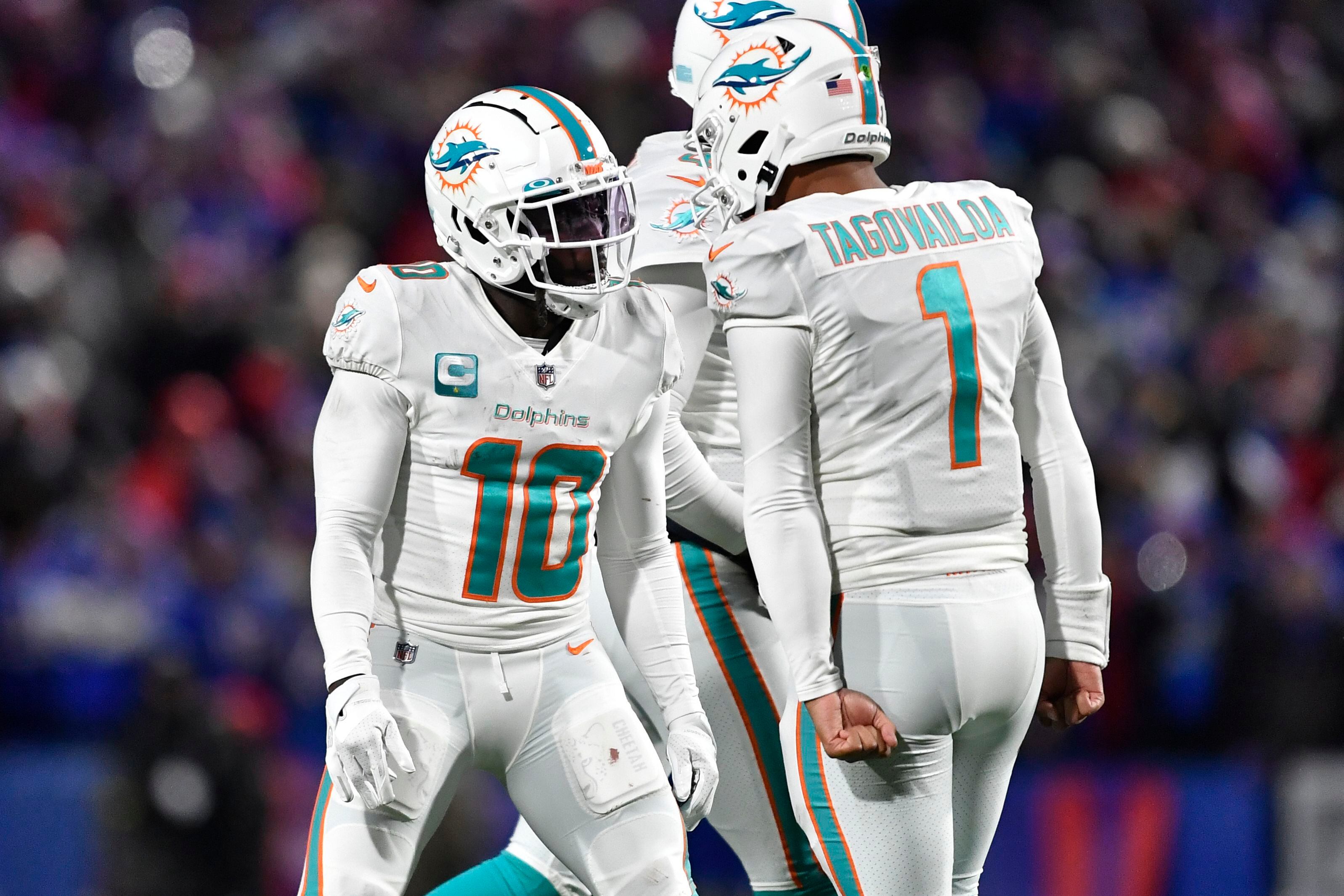 Buffalo Bills 32-29 Miami Dolphins: Tyler Bass field goal clinches fourth  straight AFC playoff spot for Bills, NFL News