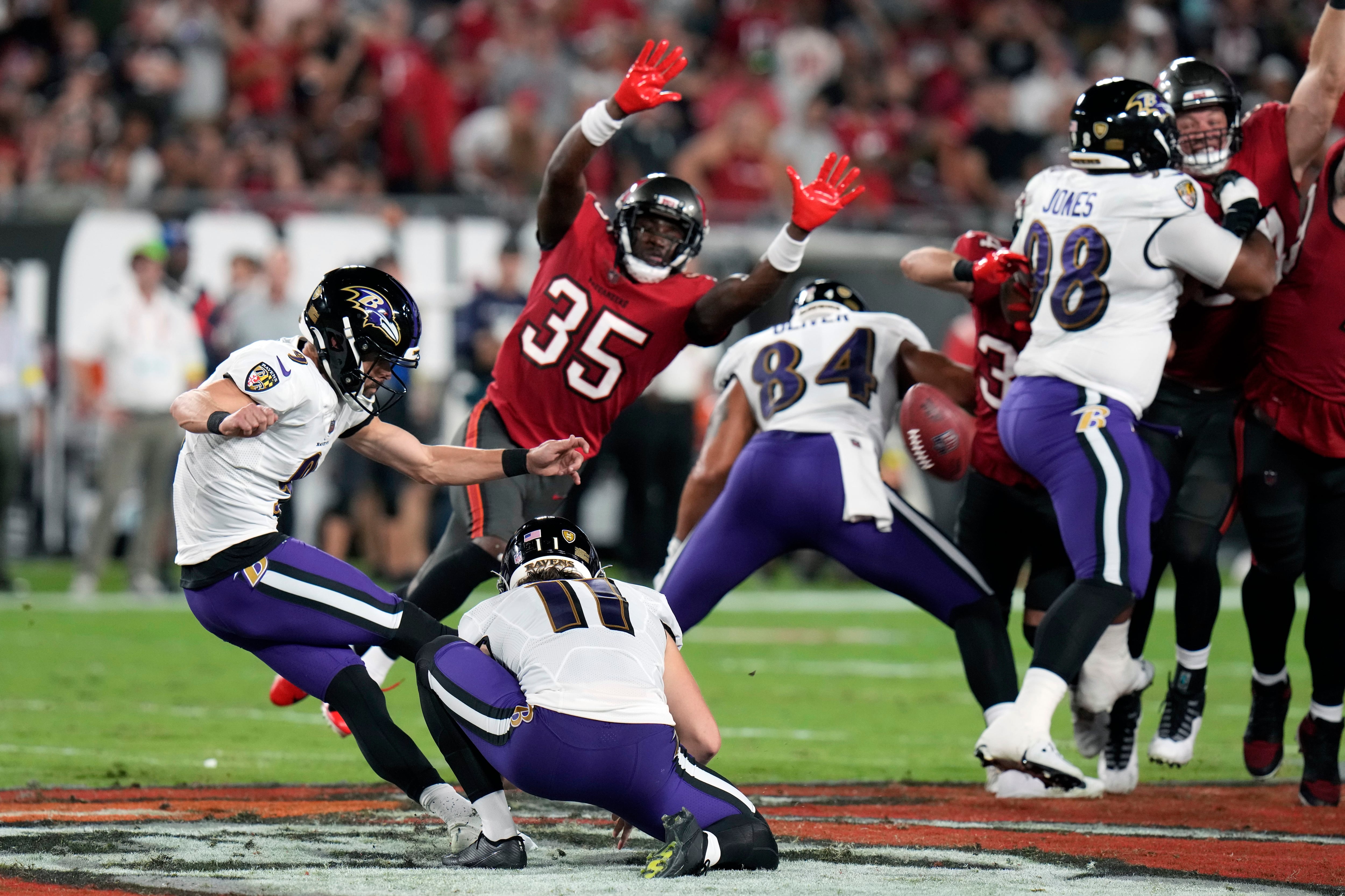 What time does the Ravens at Buccaneers game start (10/27/22)? How