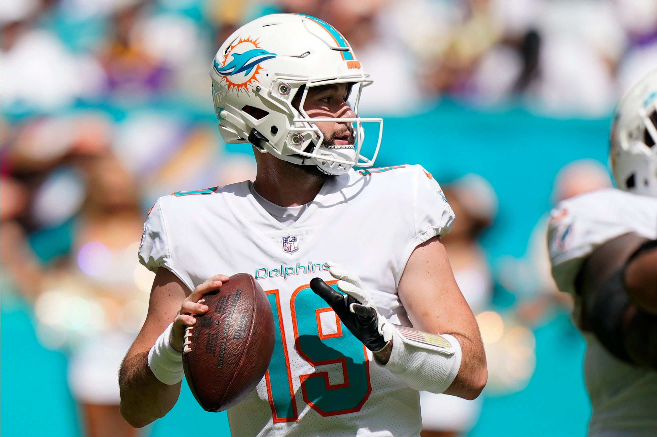 Miami. FL USA; Miami Dolphins quarterback Skylar Thompson (19