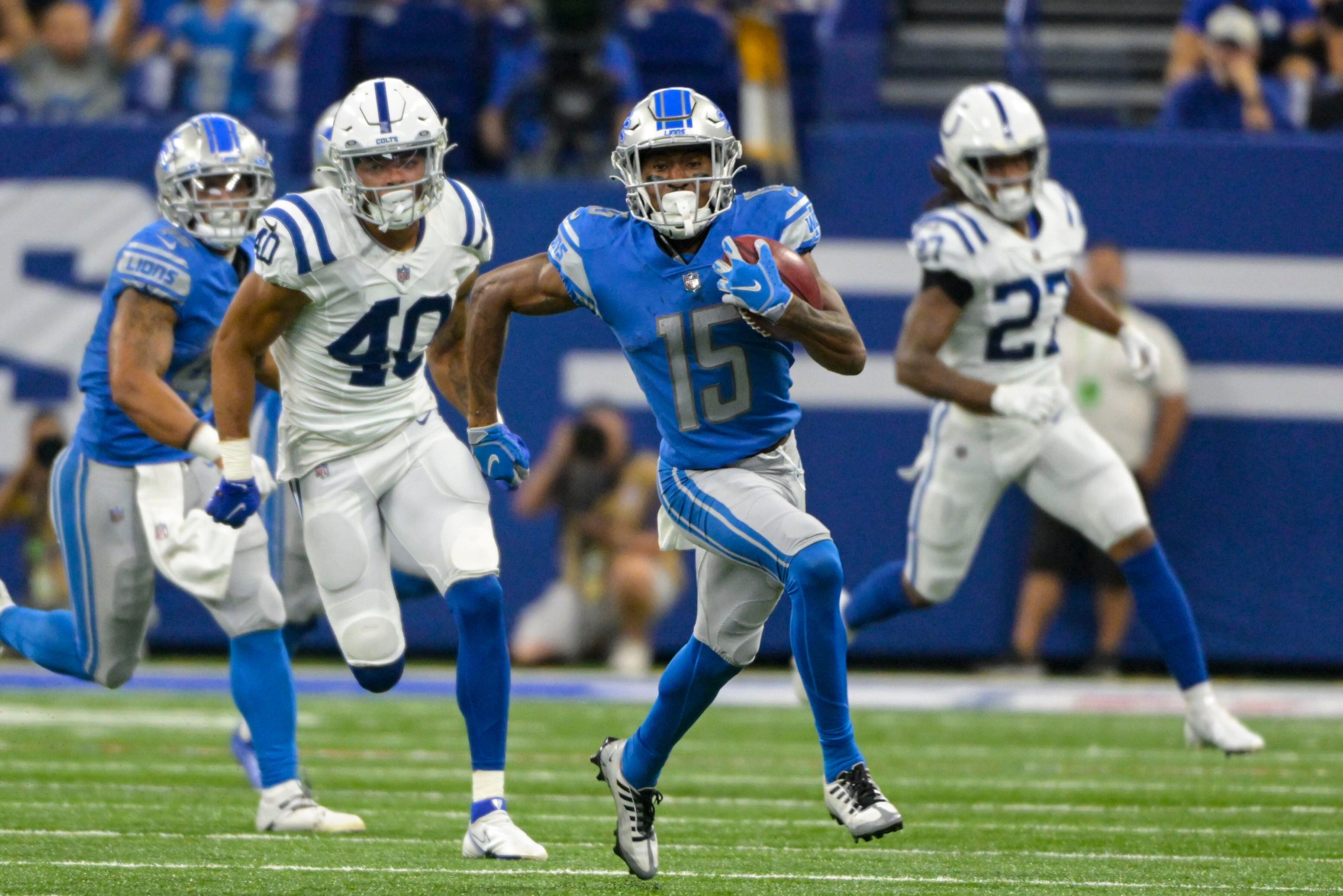 Detroit Lions wide receiver Tom Kennedy (85) makes a catch for a