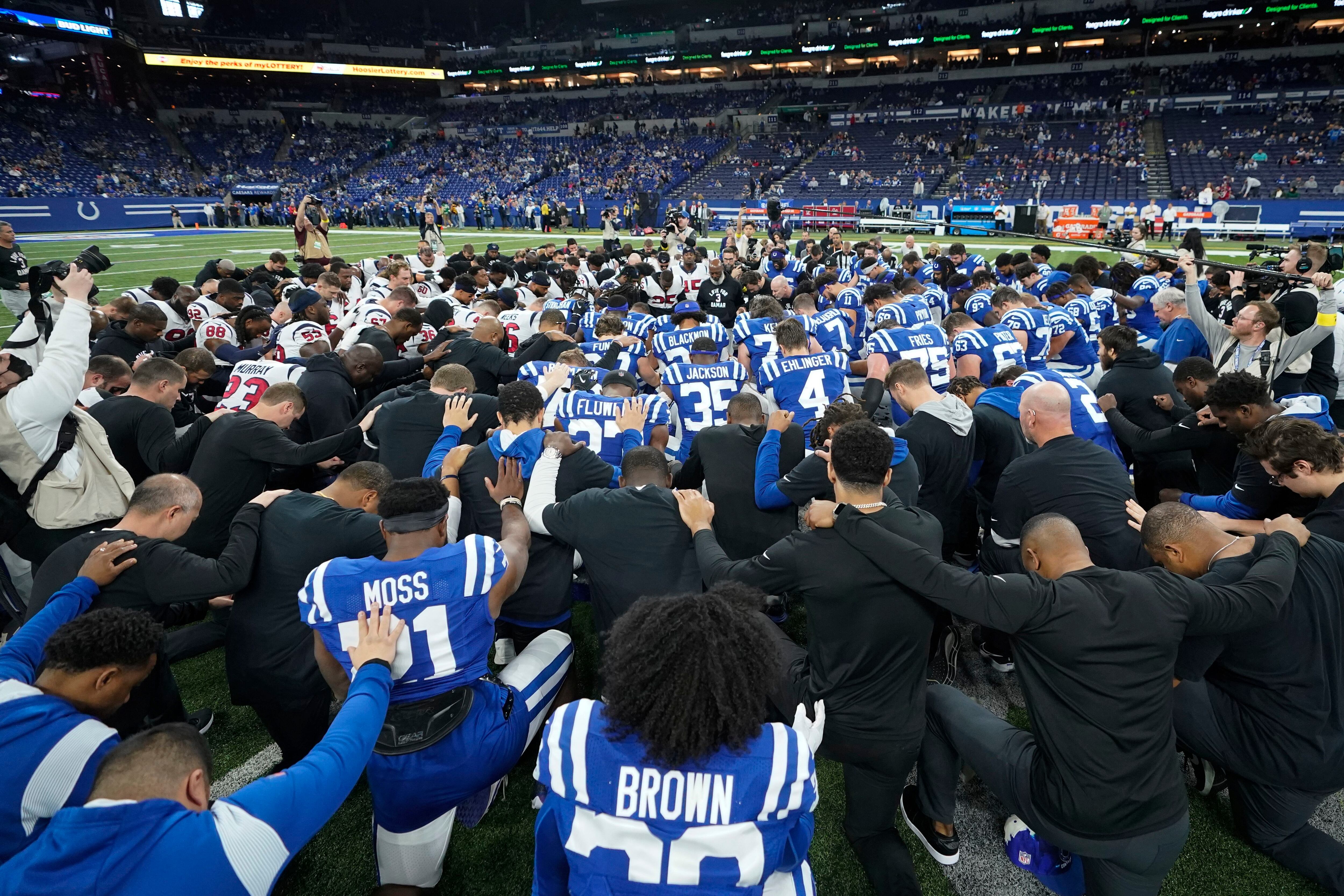 Bleacher Report on X: Jaguars and Titans share a moment together pregame  in honor of Damar Hamlin  / X