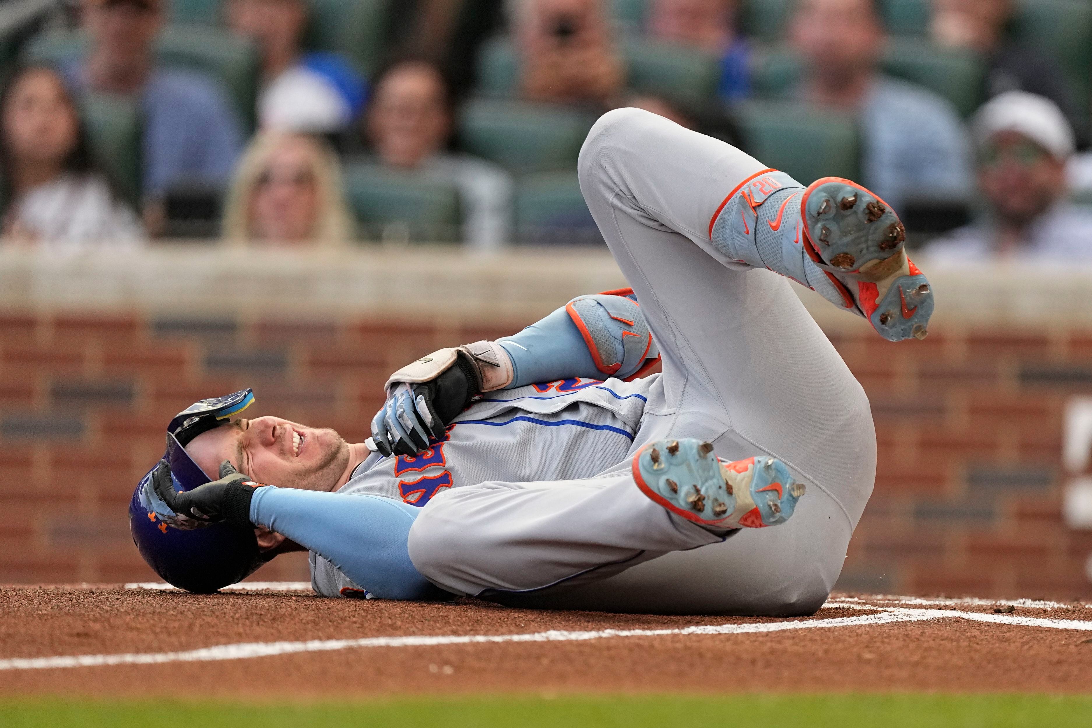 Buck Showalter reacts to Mets fans booing their own team