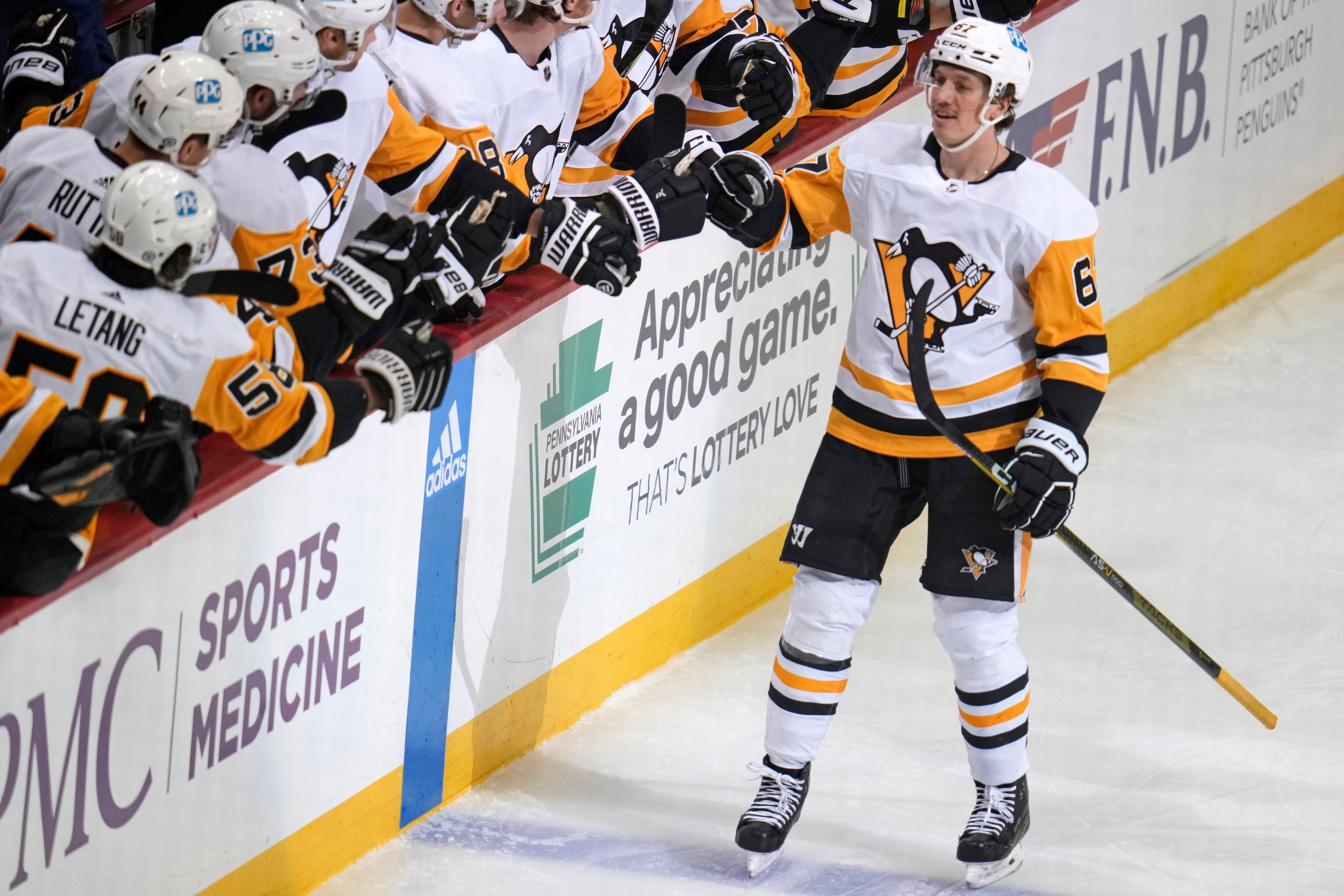 Pittsburgh Penguins F.N.B. Big Screen returns for 2022 round one