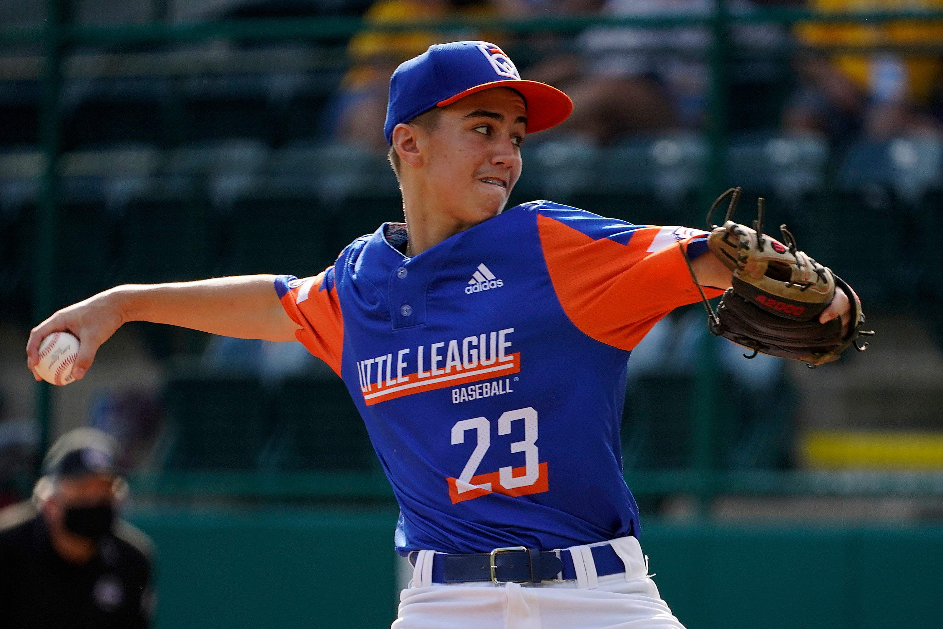 Michigan beats Hawaii 2-1 and moves into LLWS championship