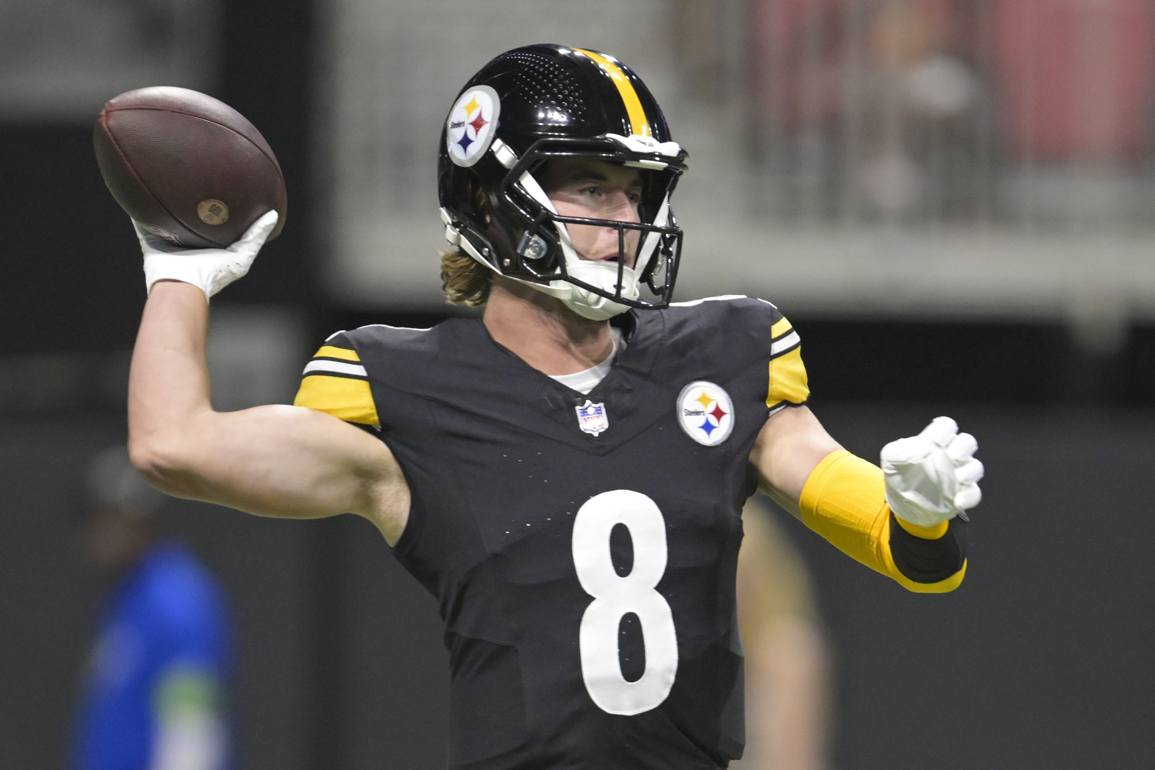 Steelers Coach Tomlin Won't Hold QB Kenny Pickett Back In Preseason