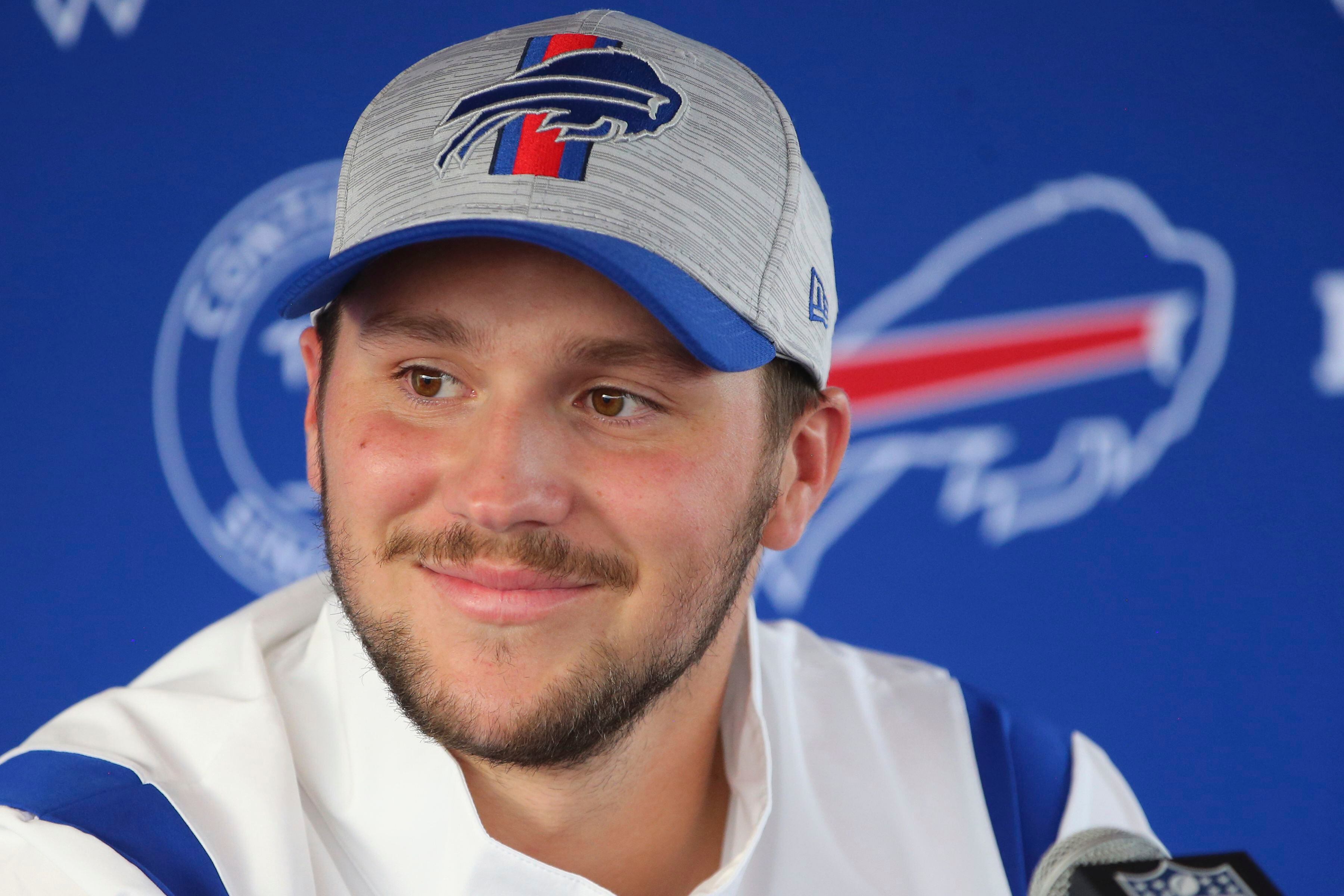 Josh Allen, Bills agree to reported 6-year, $258 million extension