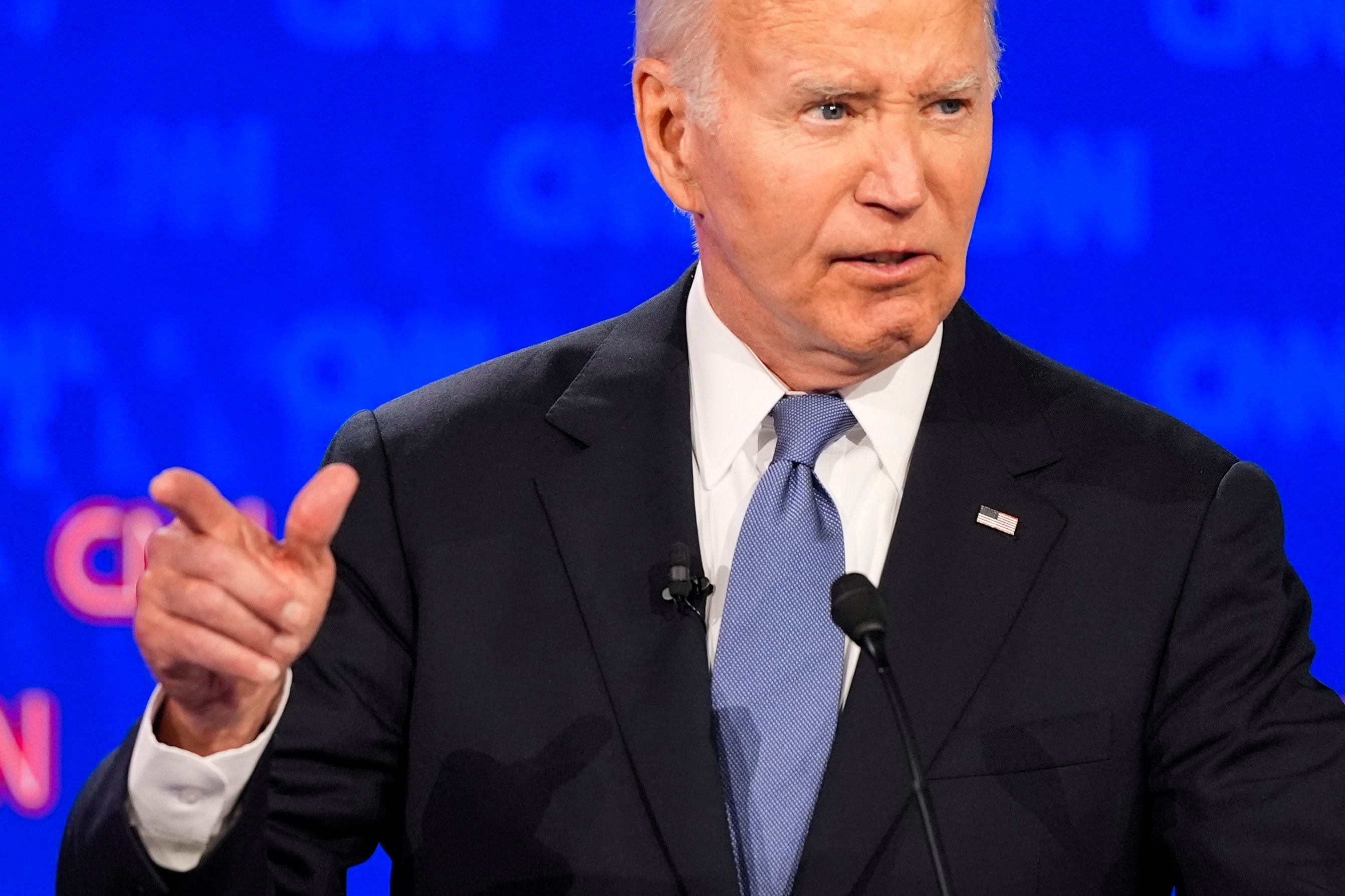 Biden heads into a make-or-break stretch for his imperiled presidential campaign thumbnail