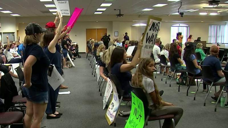 Brevard school board introduces measures to shorten public comment section