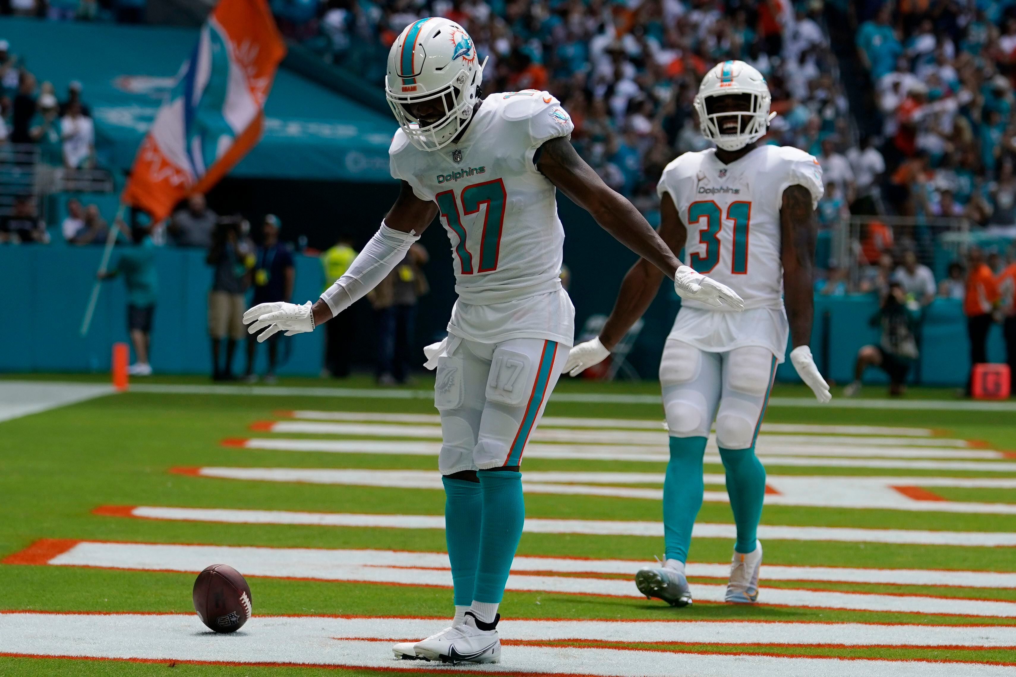 Dolphins safety Brandon Jones to go on injured reserve