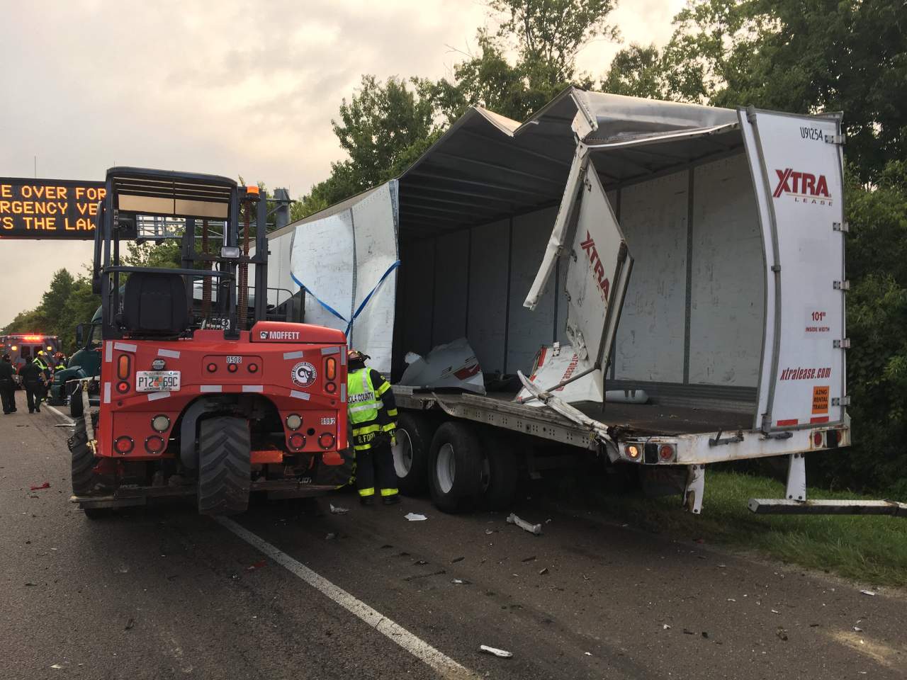 Semi-truck crash in Osceola County on east I-4 blocking lanes