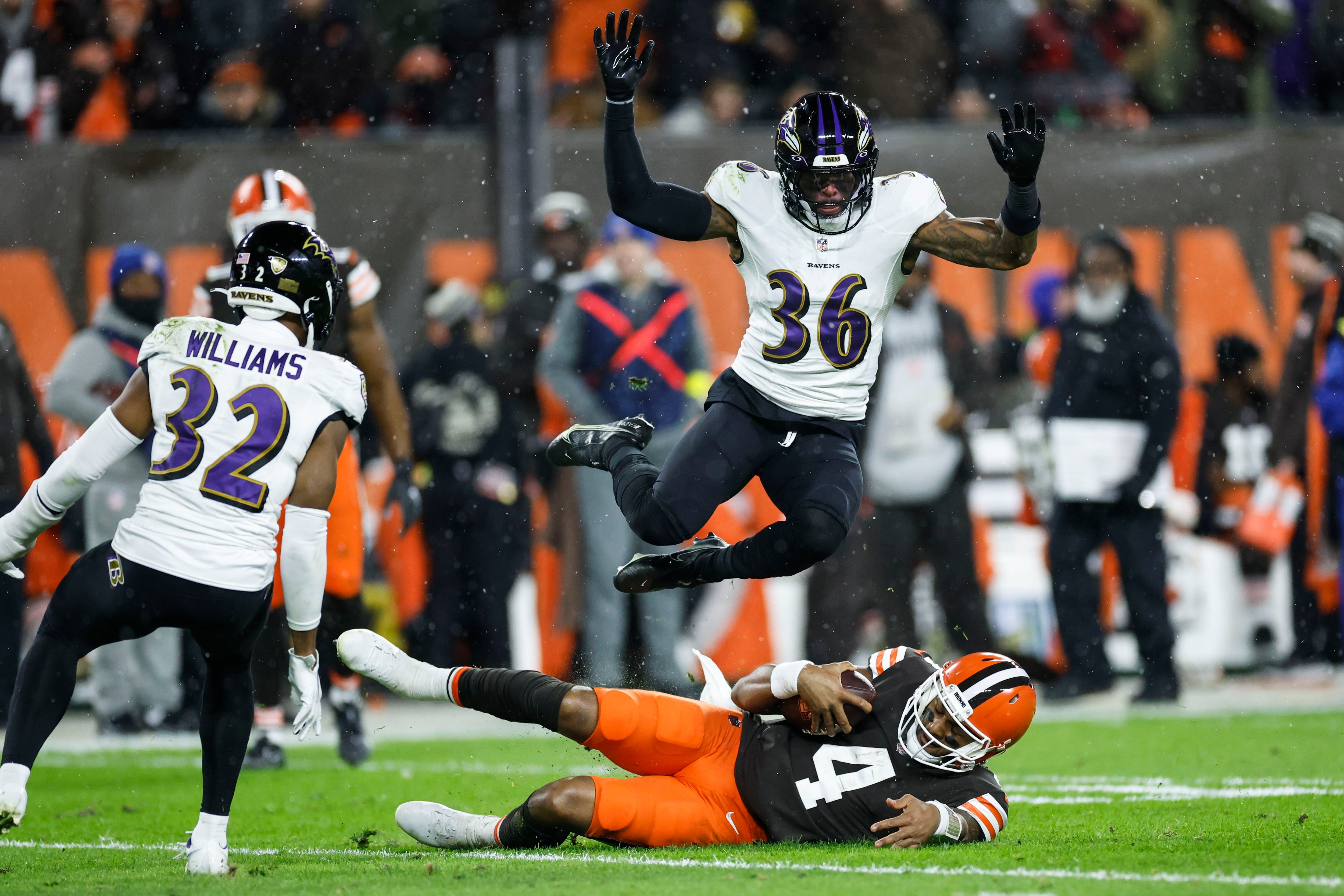 Watson throws for TD, wins home debut as Browns down Ravens - Hawaii  Tribune-Herald