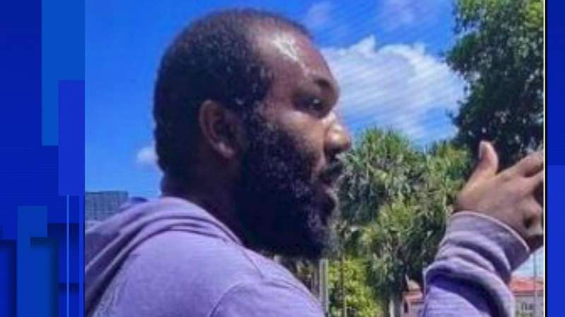 Police search for man accused of exposing himself, grabbing woman along Orlando’s I-Drive