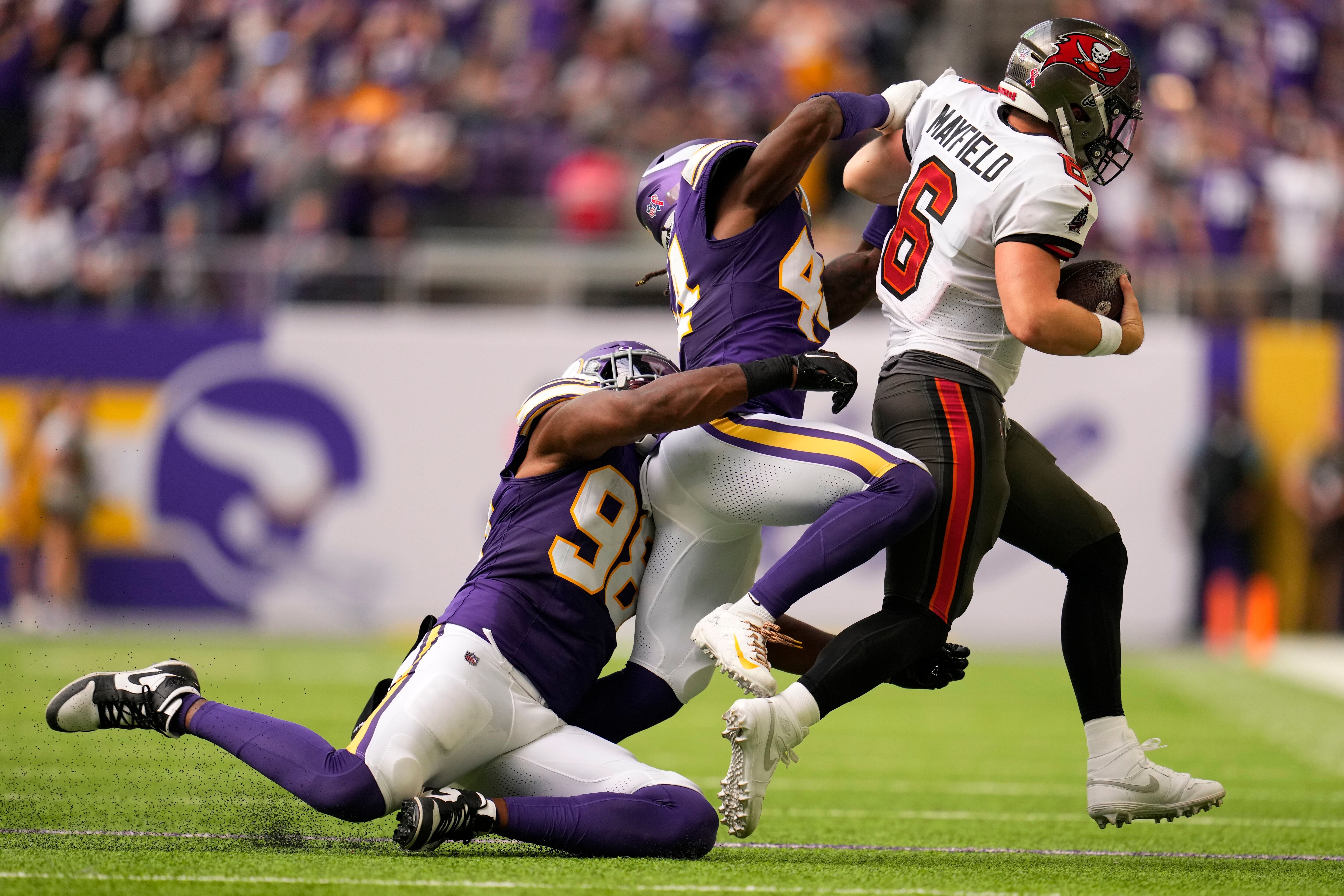 Buccaneers top Vikings 20-17 in home opener, as Baker Mayfield