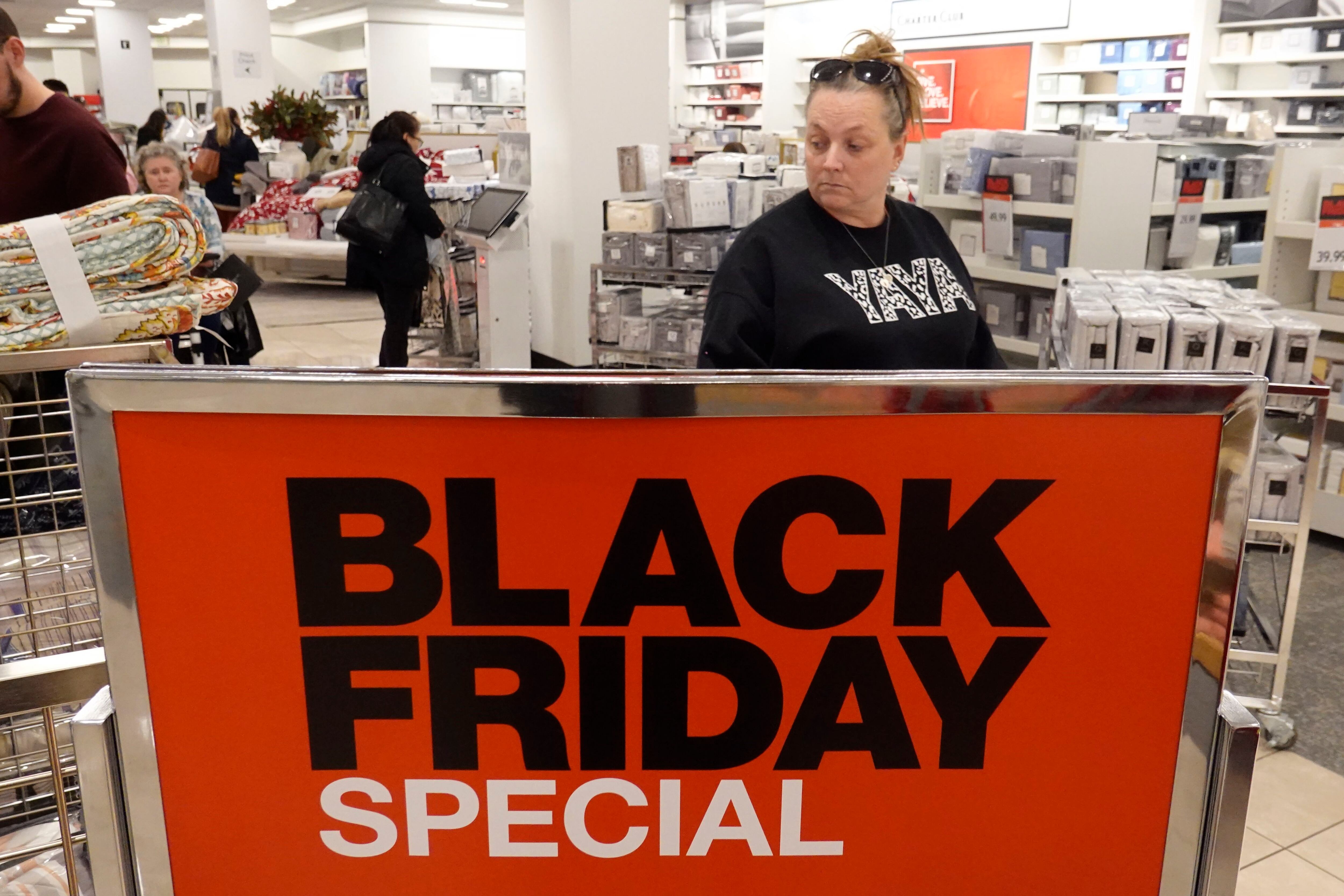 Black Friday at the Apple Store in the Mall at Millenia in…