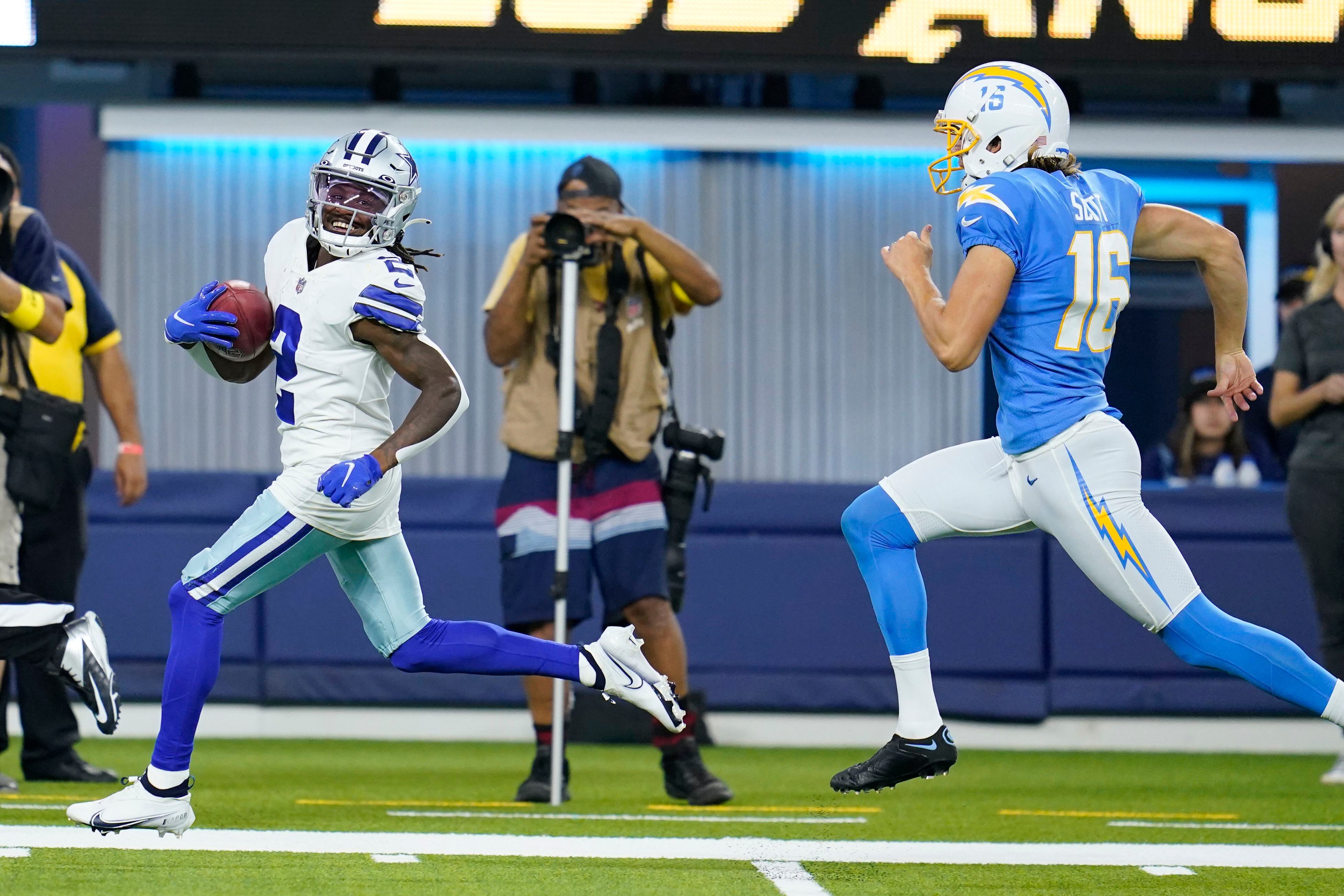 Turpin shines, Cowboys crush Chargers