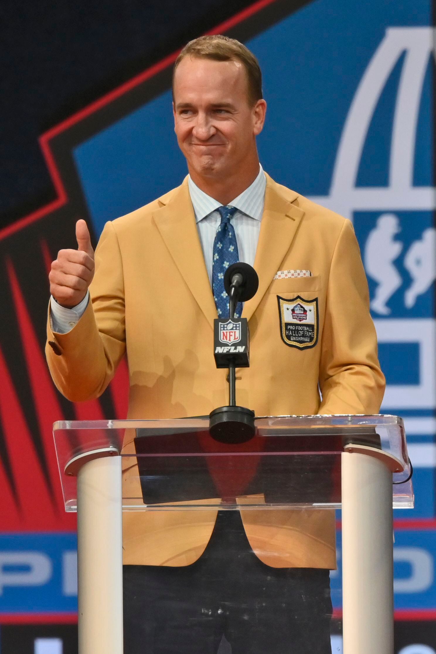 Gold jackets add Hall of Fame perspective for Edgerrin James, Peyton Manning