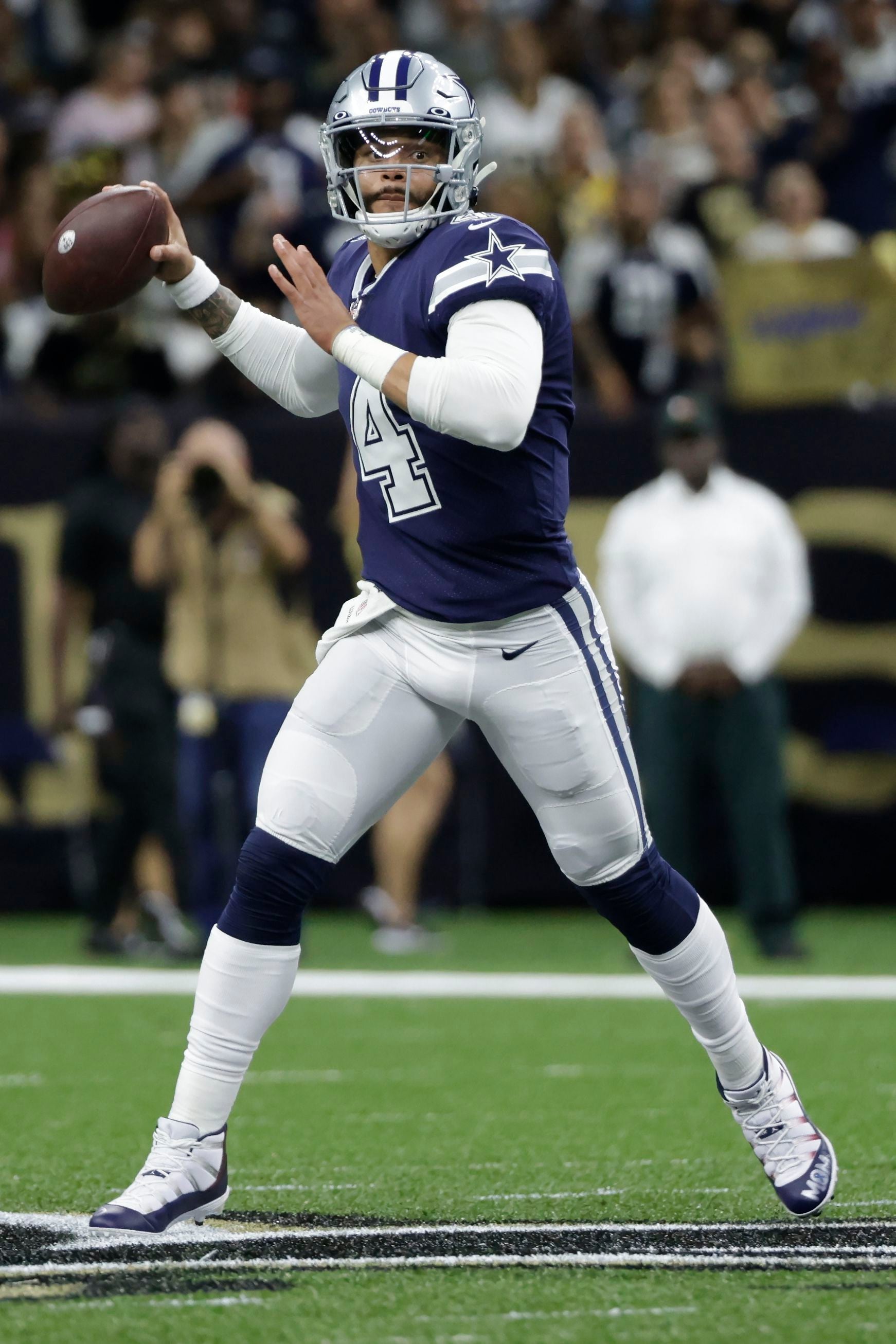 Defense powers Dallas Cowboys to 27-17 victory over sinking New Orleans  Saints, NFL