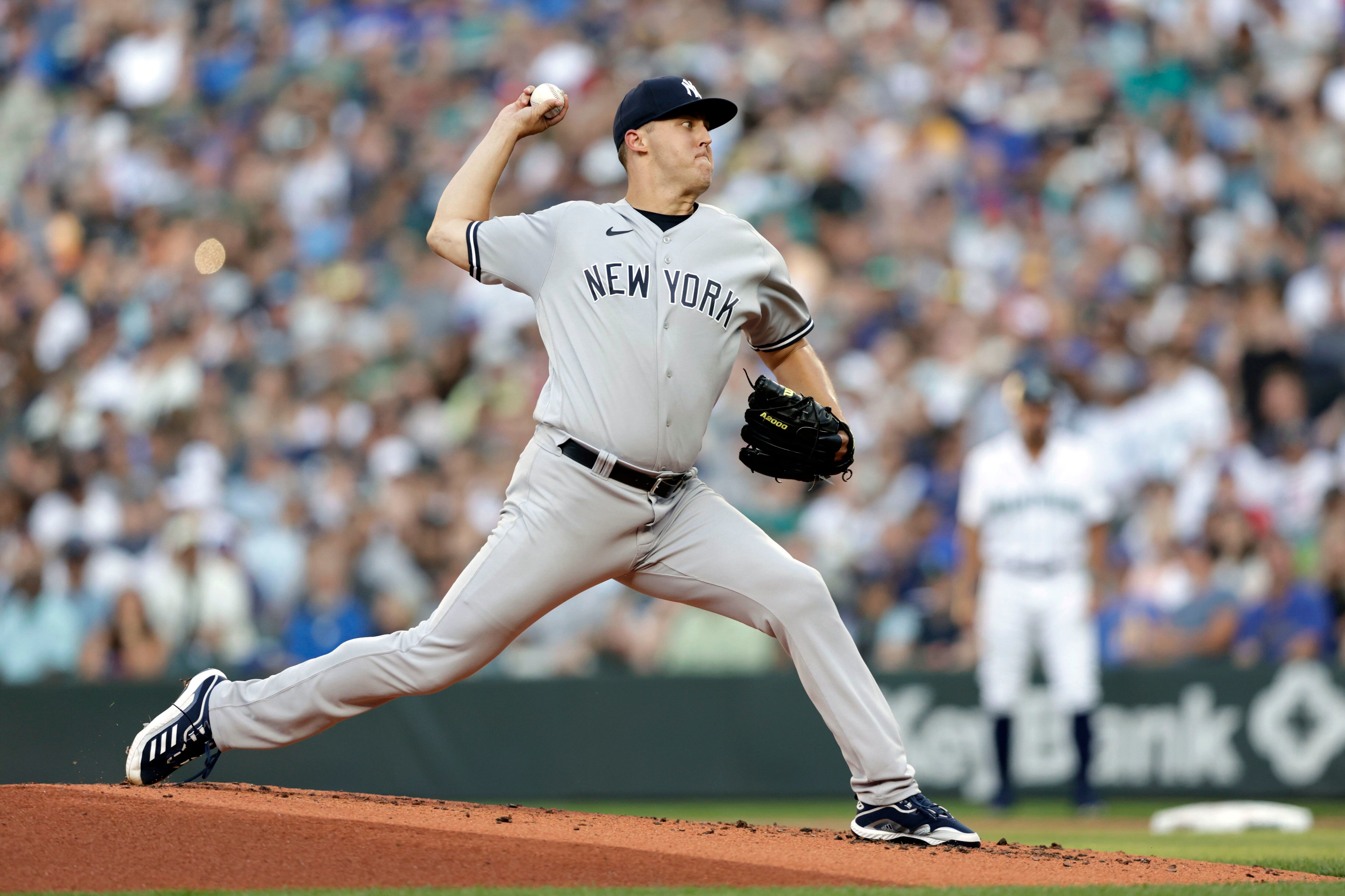 Judge hits No. 44, Yankees beat Mariners 9-4 to stop skid