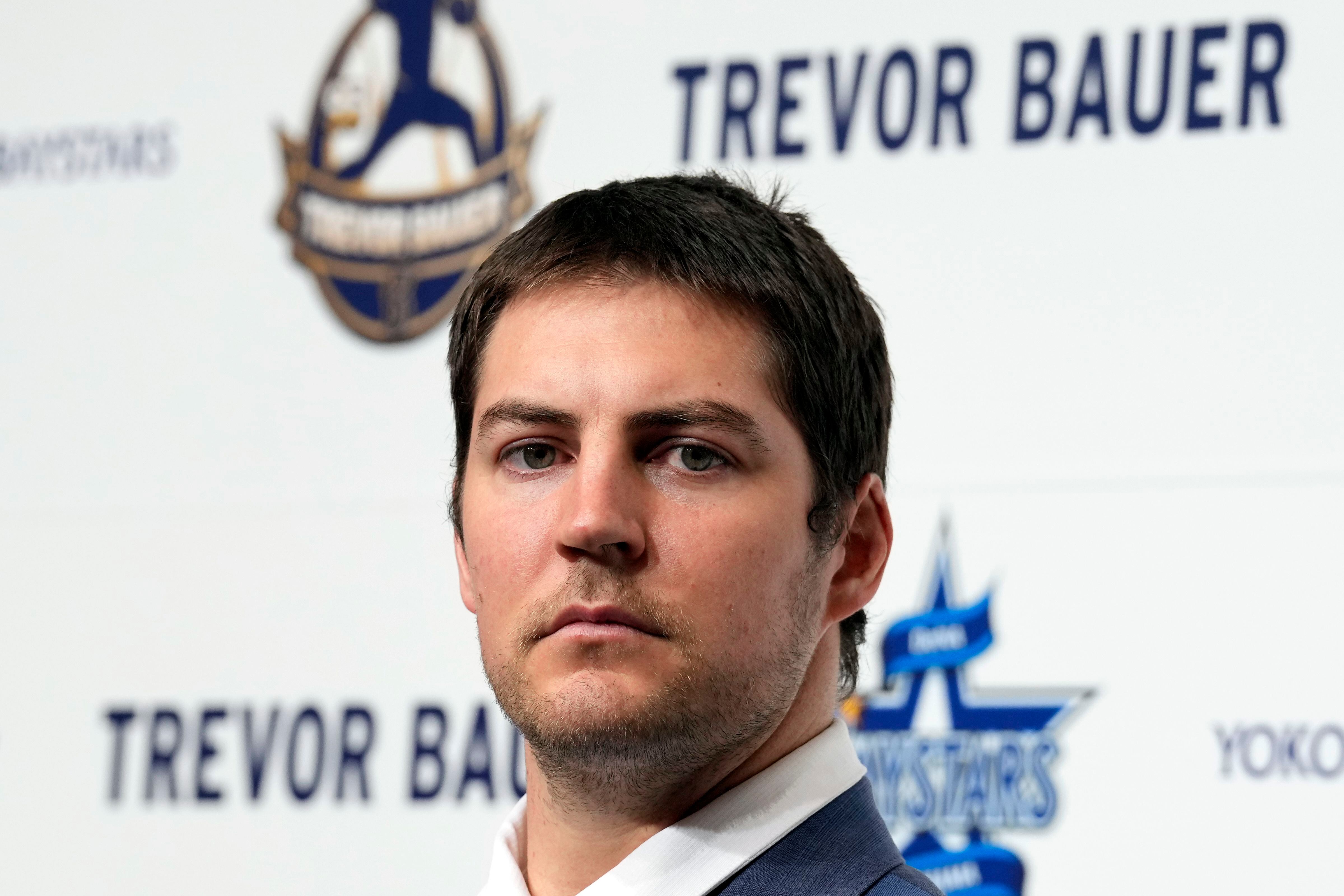 Former Dodgers pitcher Trevor Bauer signing one-year deal in Japan