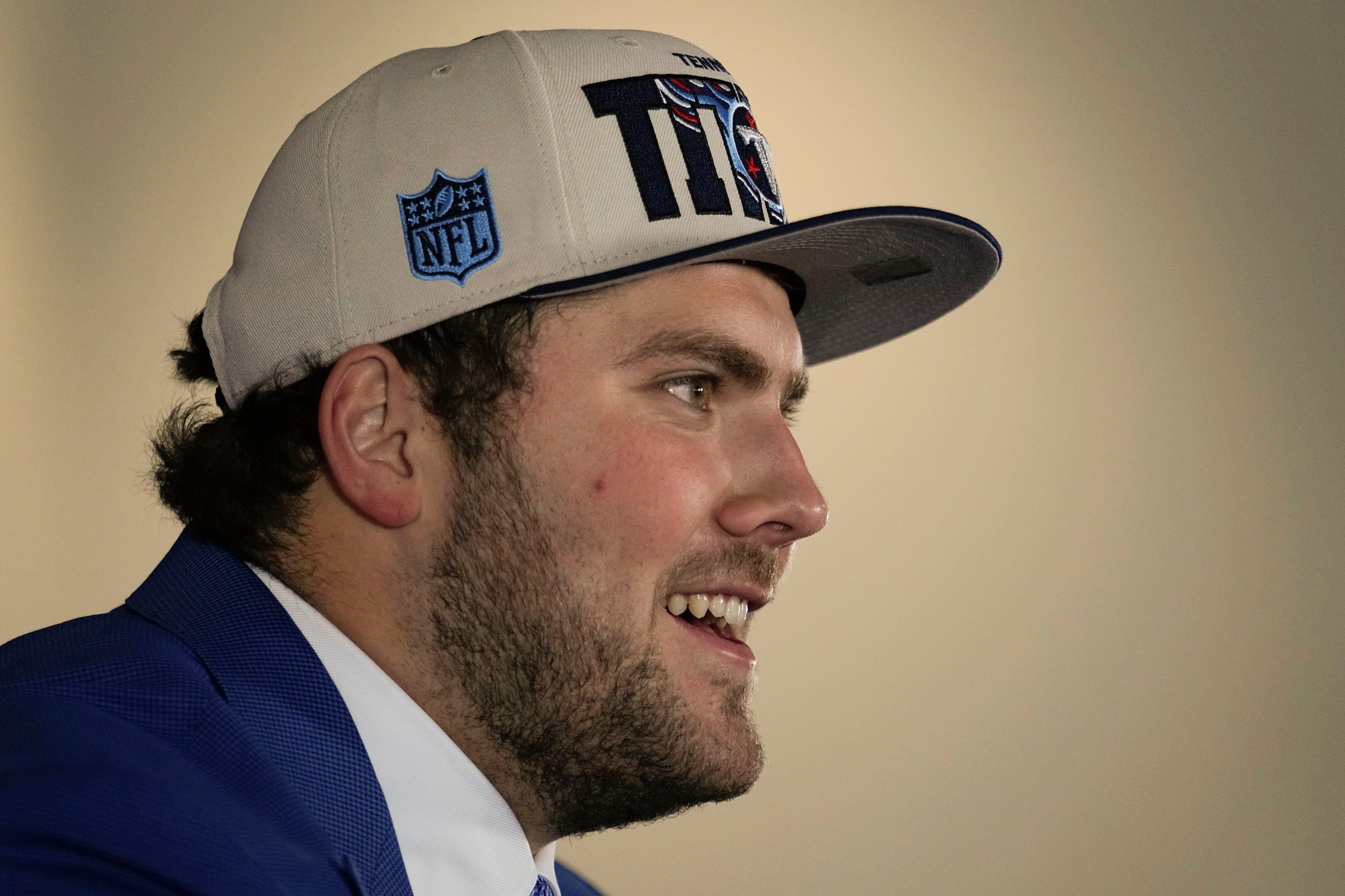 2023 NFL Draft: Will Levis off board as Titans trade up to nab Kentucky QB