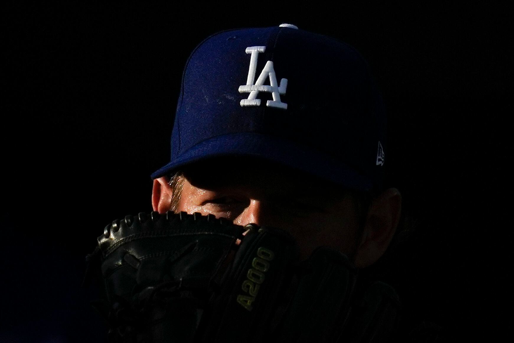 Dodgers' Clayton Kershaw: Julio Urias 'deserves' Opening Day start