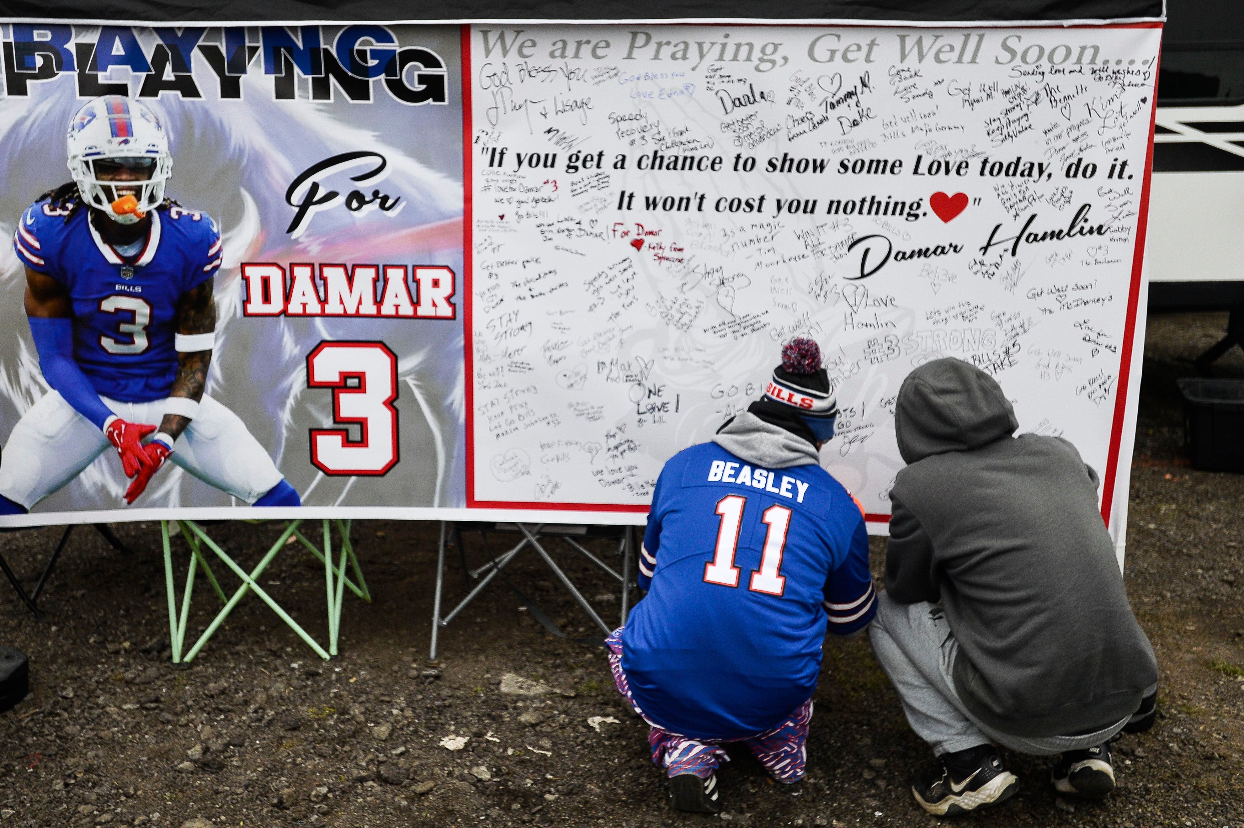 Bills to Wear '3' Patch in Solidarity With Damar Hamlin