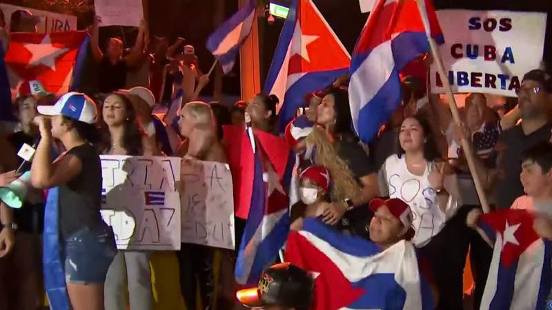 Central Florida protesters continue showing support for people of Cuba