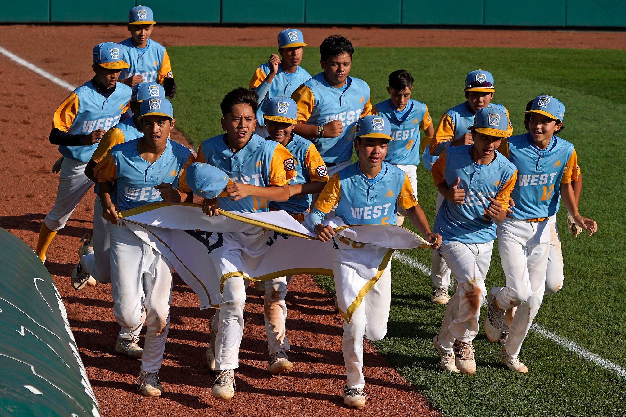 Little League World Series 2022 results: Hawaii caps off dominant run with  title-game win over Curacao