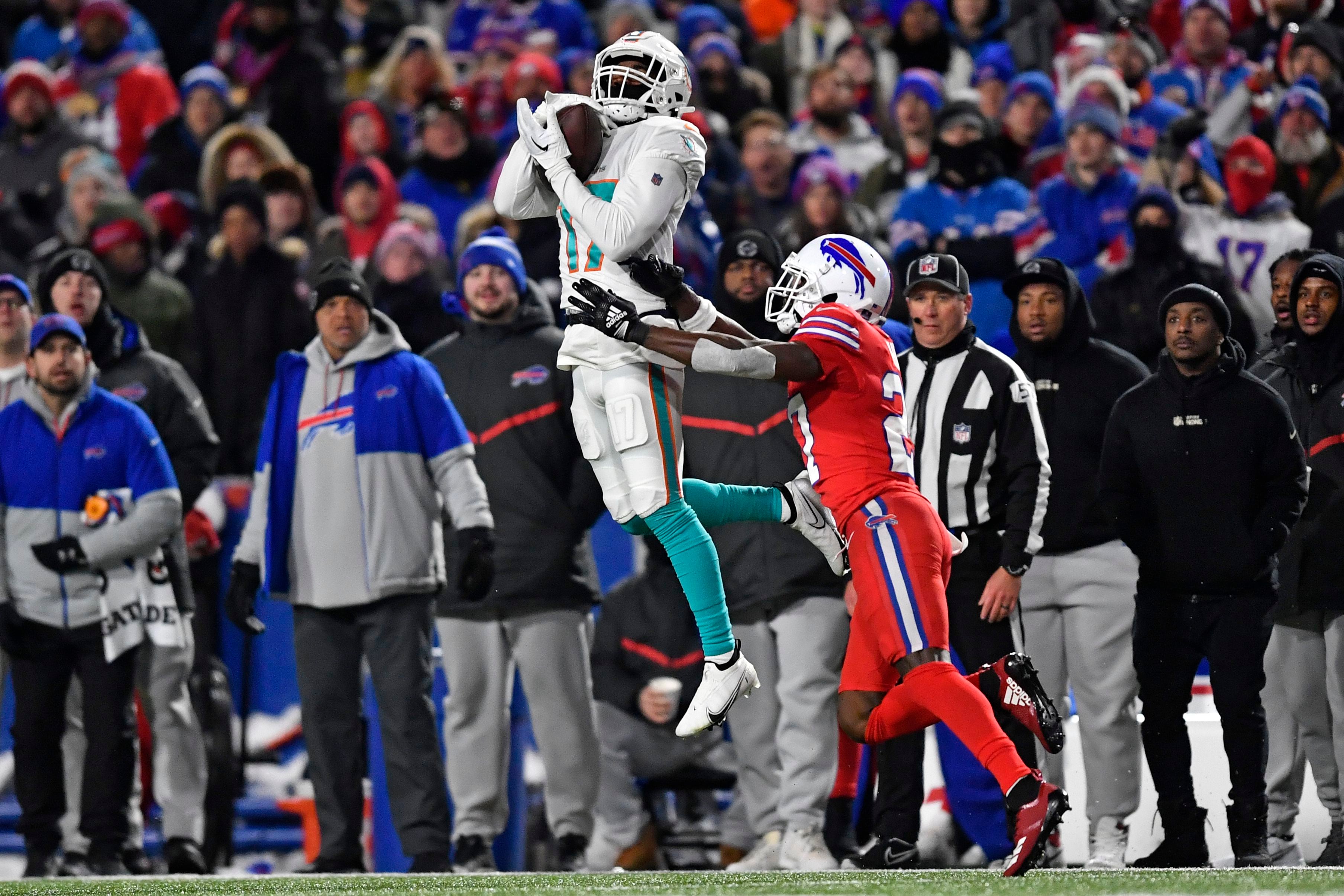 Buffalo Bills 32-29 Miami Dolphins: Tyler Bass field goal clinches fourth  straight AFC playoff spot for Bills, NFL News