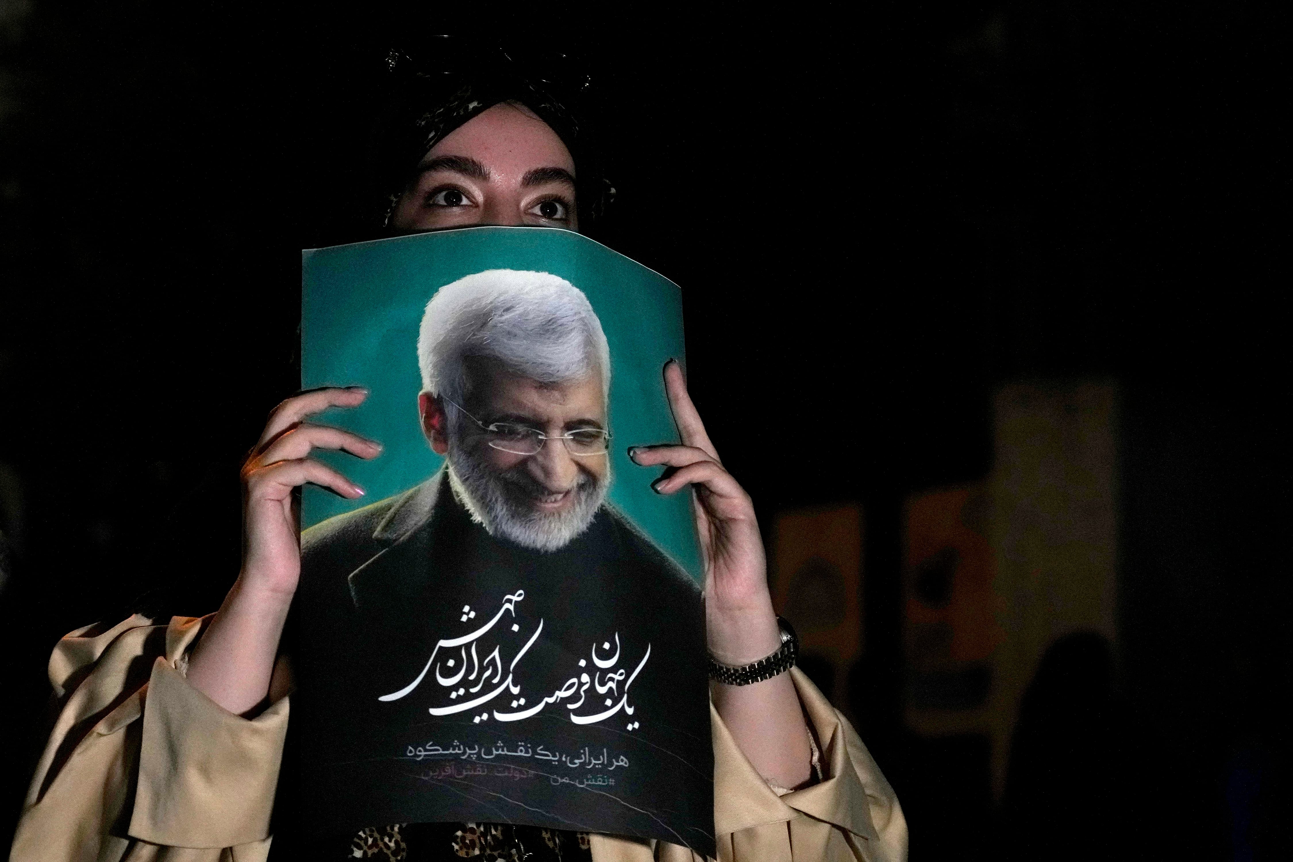 First candidate drops out of Iran presidential election, due to take place Friday amid voter apathy thumbnail